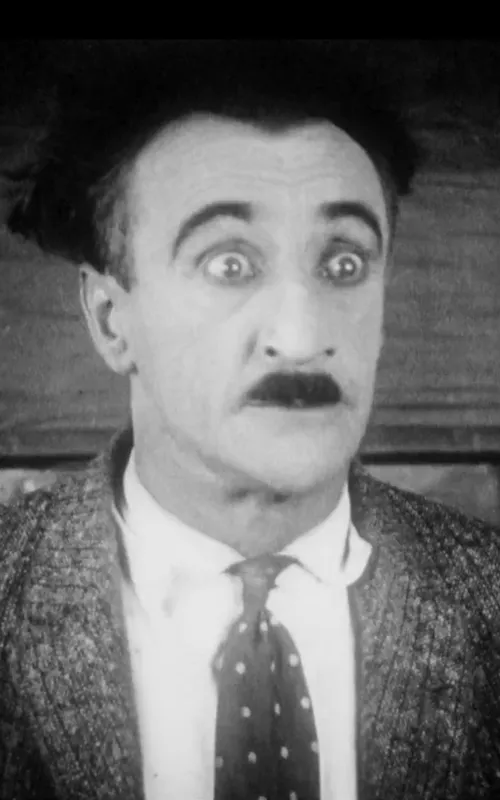 Robert Maximillian