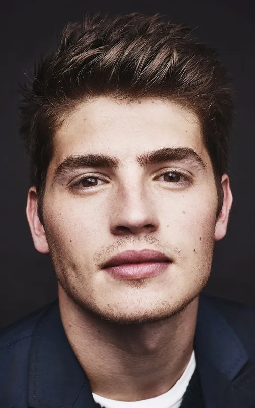 Gregg Sulkin