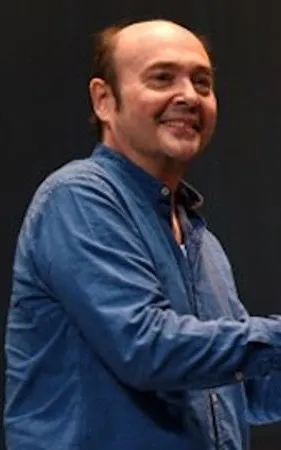 Javier Echániz