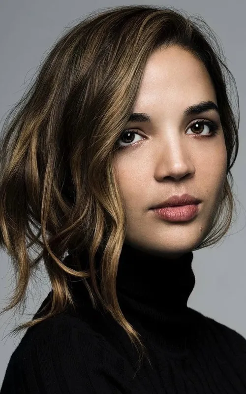 Georgie Flores