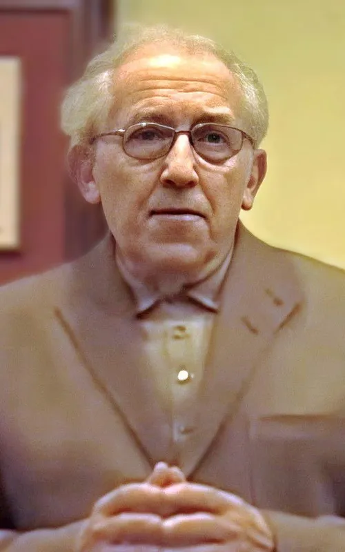 Gustavo Bueno