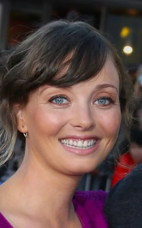 Kira Sternbach