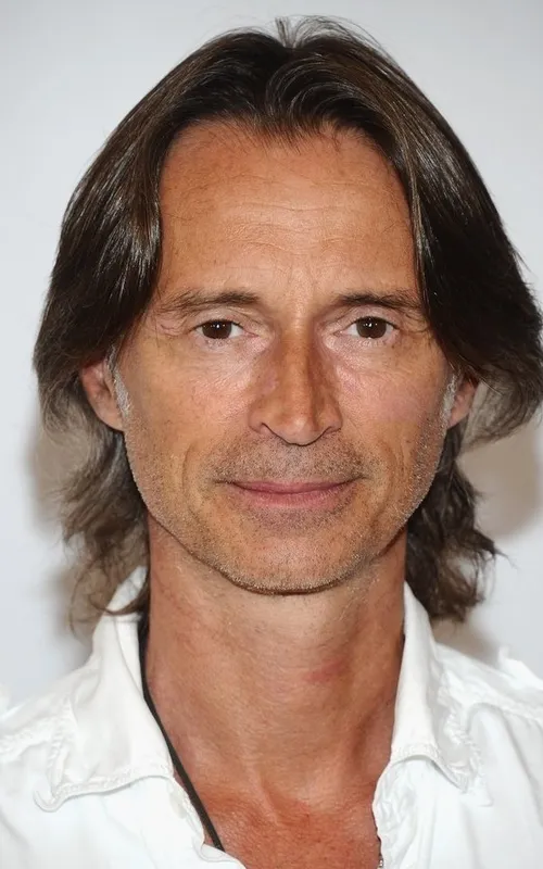 Robert Carlyle