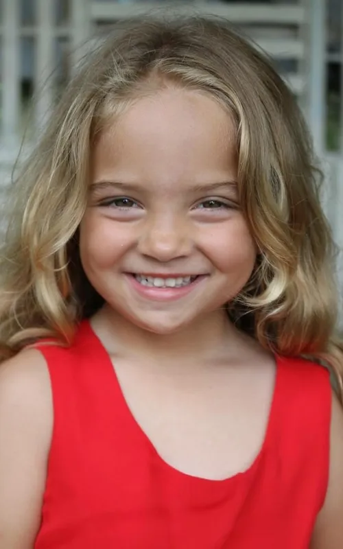 Chloe & Sophia Garcia-Frizzi