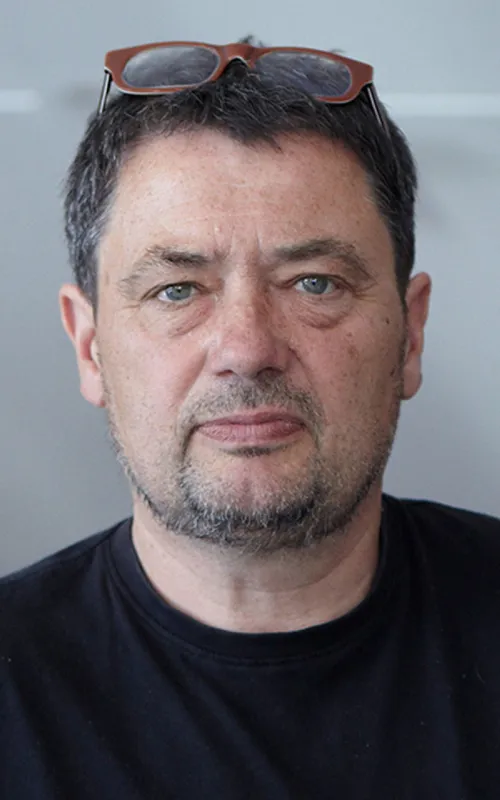 Lutz Dammbeck