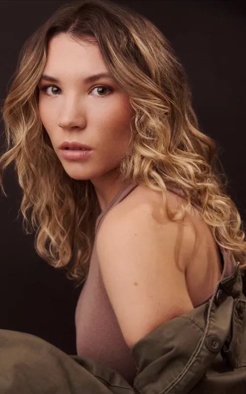 Avery Dixon