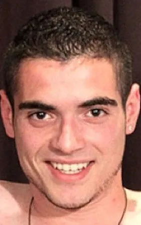 Max M.