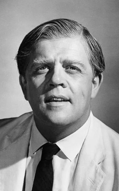 Pat Hingle