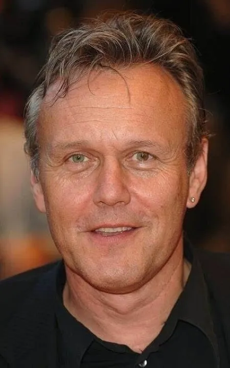 Anthony Stewart Head
