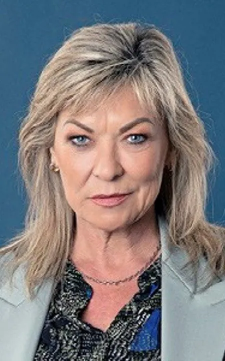 Claire King