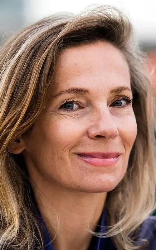 Joanna Bator