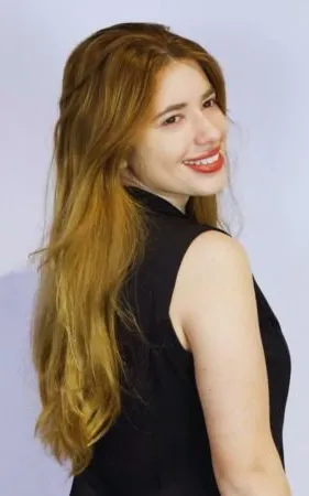 Stefany Santos