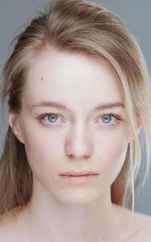 Анна Сафронова