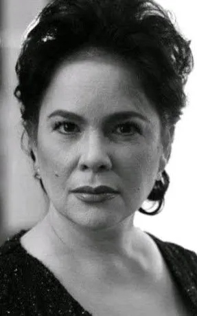 Jaclyn Jose