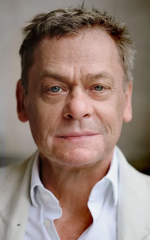 Sylvester Groth