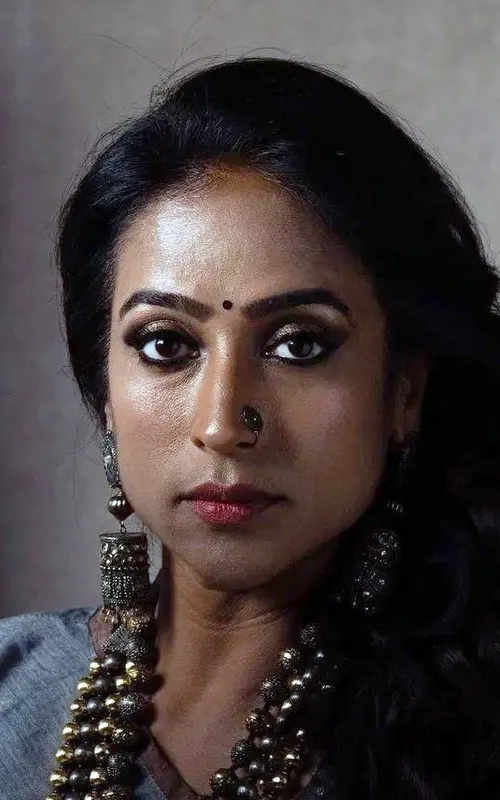 Mona Kakade