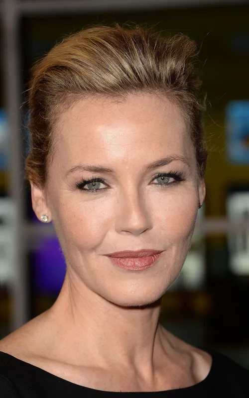 Connie Nielsen