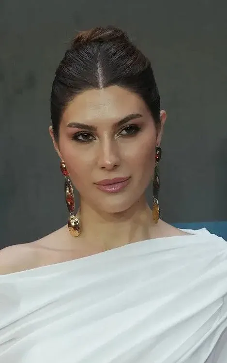 Elnaaz Norouzi