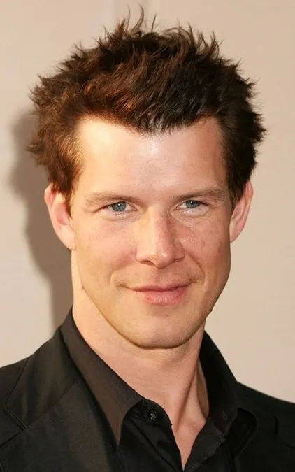 Eric Mabius