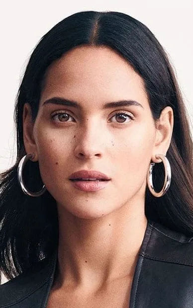 Adria Arjona