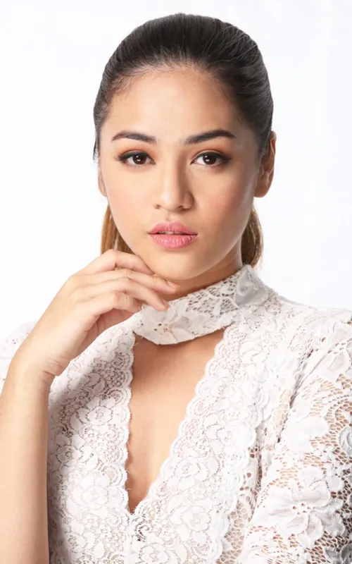 Hazel Faith Dela Cruz