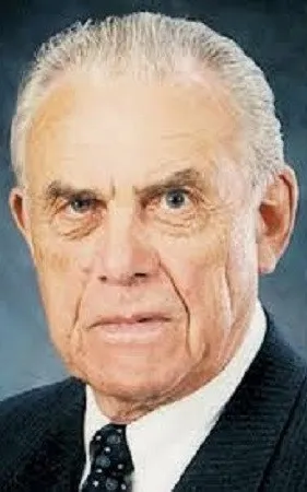 Steindór Hjörleifsson