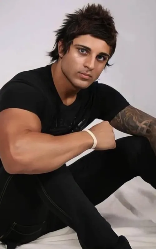 Aziz "Zyzz" Shavershian