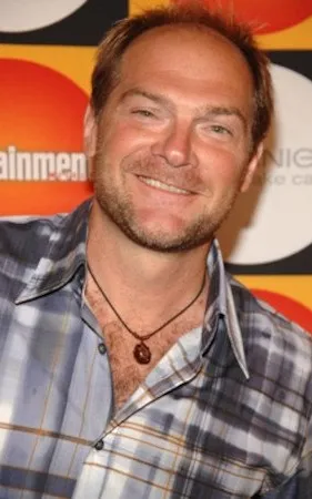 Les Stroud