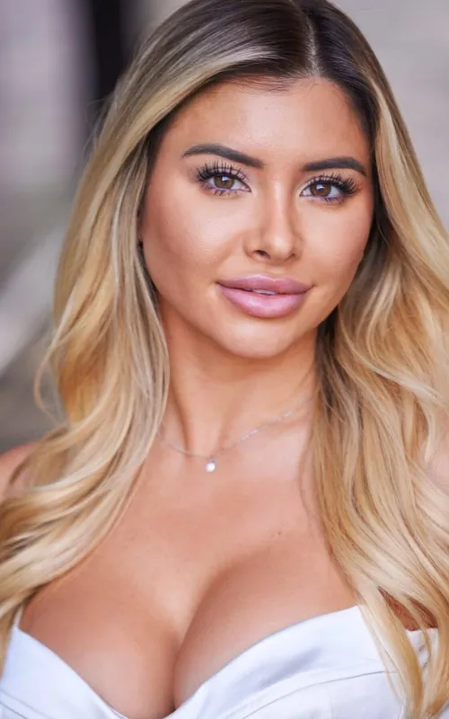 Briana Rowe