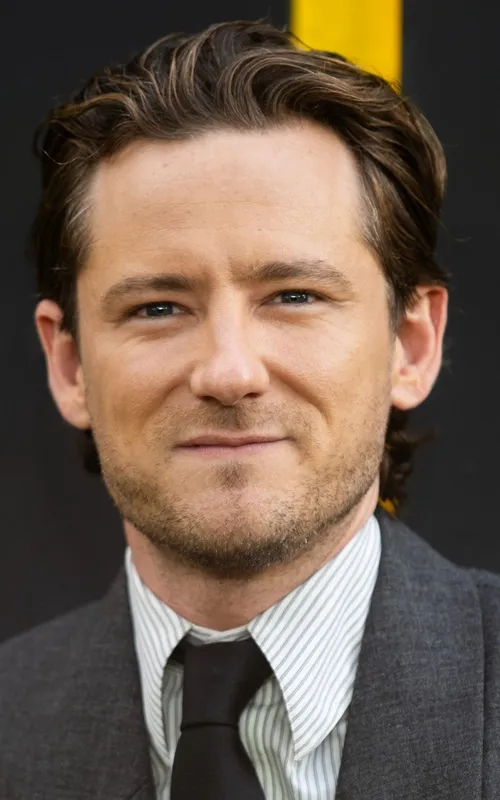 Lewis Pullman