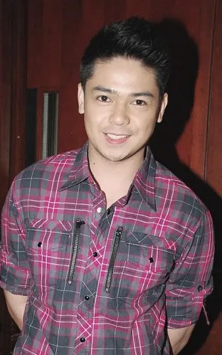 Tyron Perez