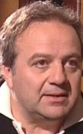 Ade Pompelmi