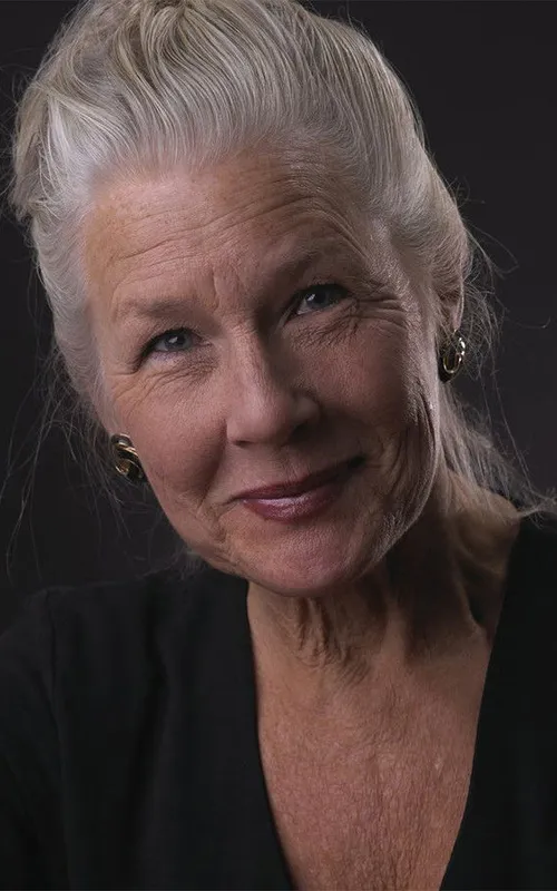 Elisabeth Henry-Macari