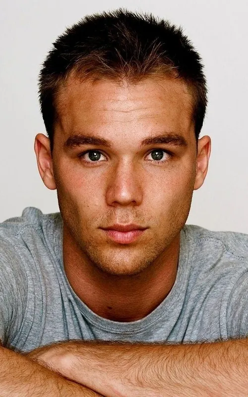 Lincoln Lewis