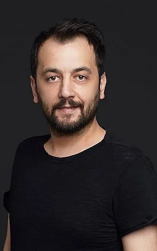 Özgür Biber
