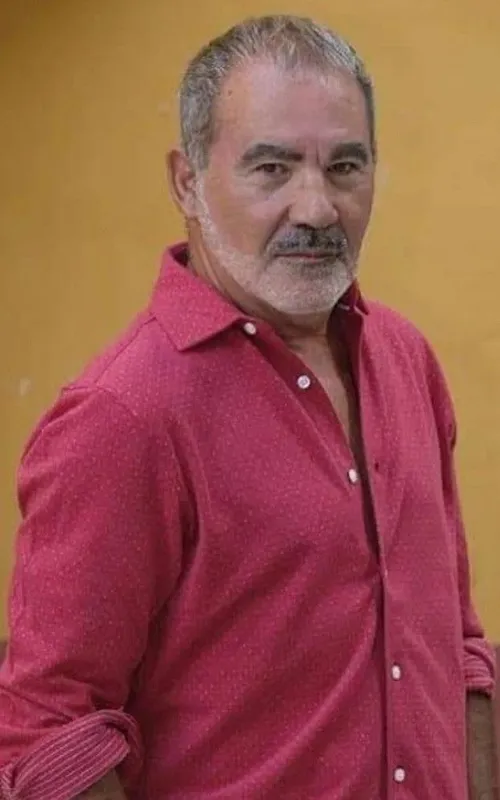 Valentín Paredes
