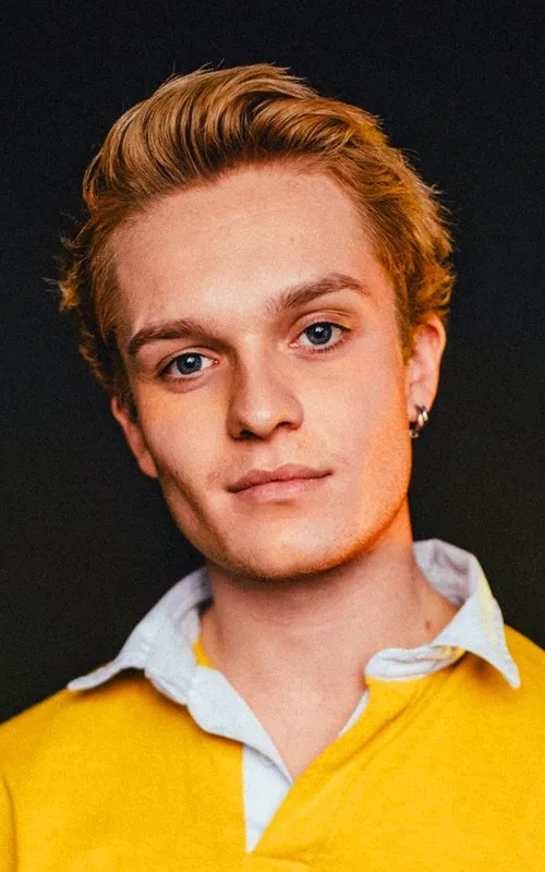 Tom Glynn-Carney