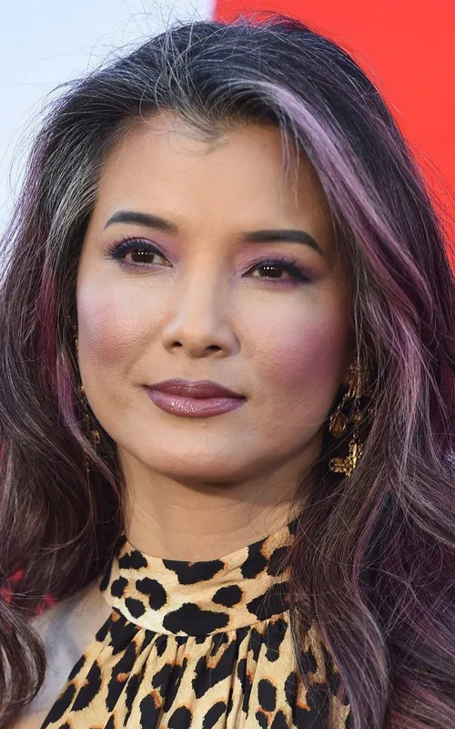 Kelly Hu