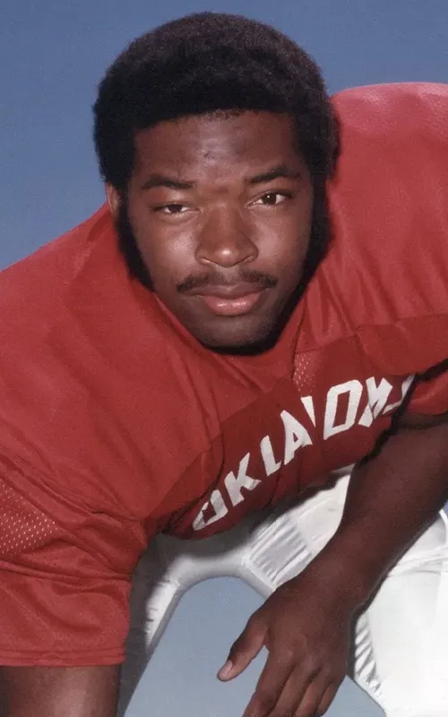 Dewey Selmon