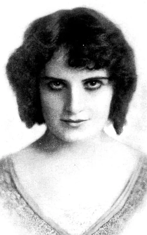 Edna Maison