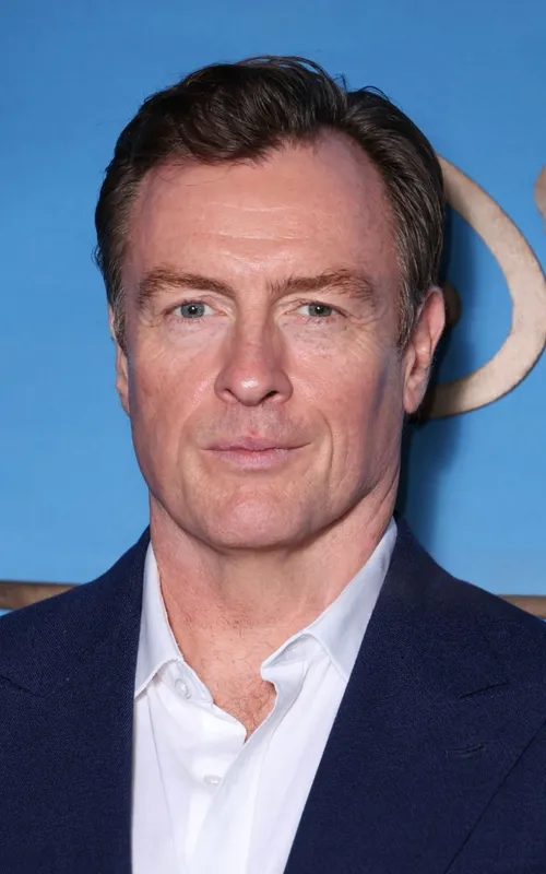 Toby Stephens