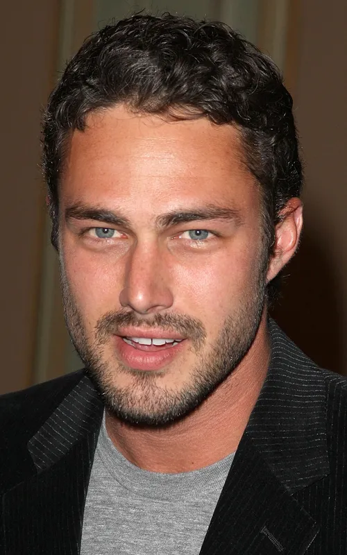 Taylor Kinney