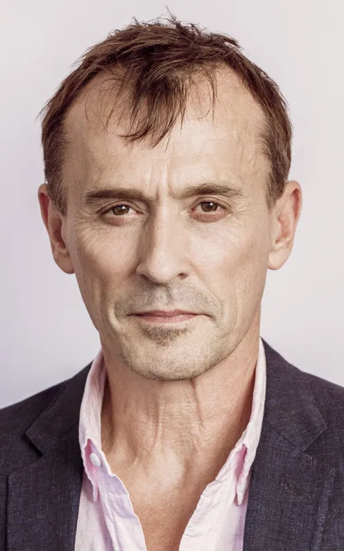 Robert Knepper