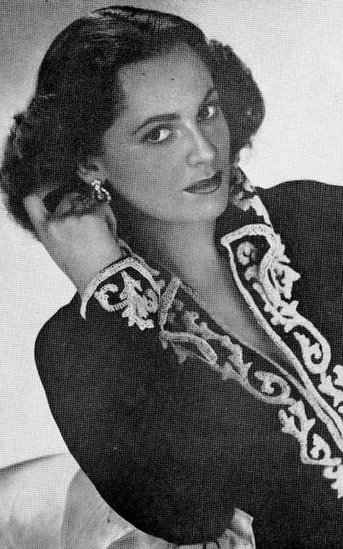Gloria Lozano