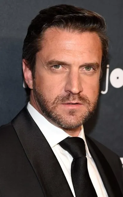 Raúl Esparza