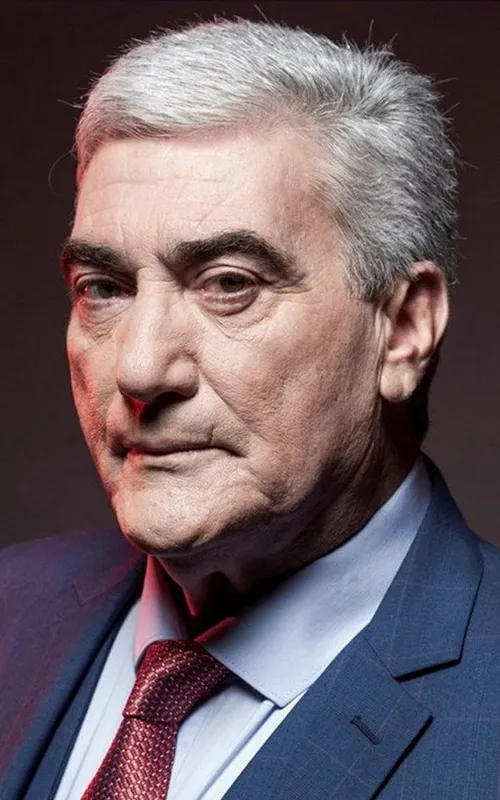Nikos Nikolaou