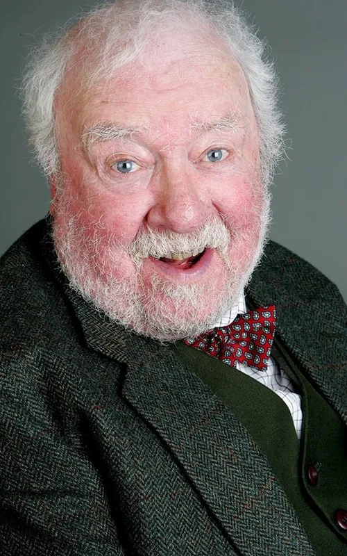 Freddie Jones