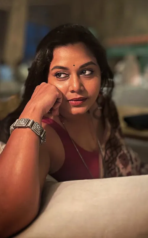Hemangi Kavi