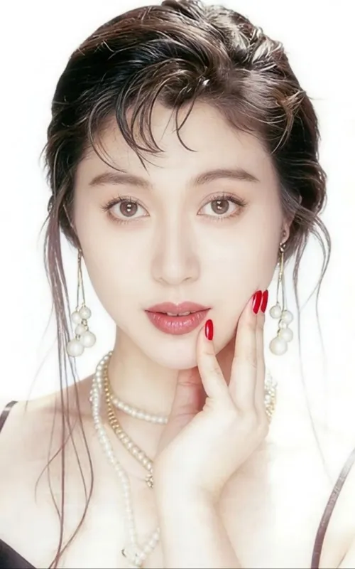 Nijiko Tanaka