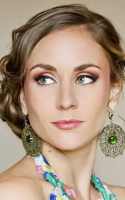 Antoinette Dennefeld